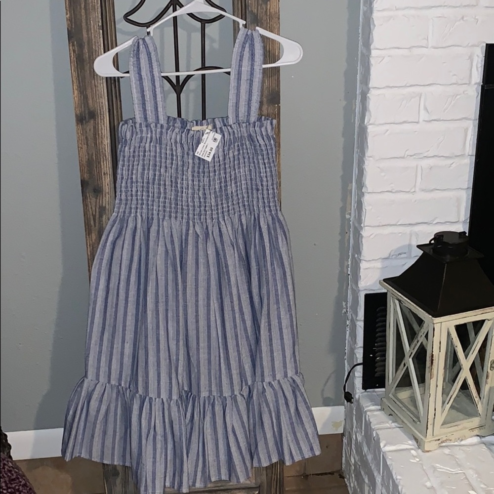 Easel Dress